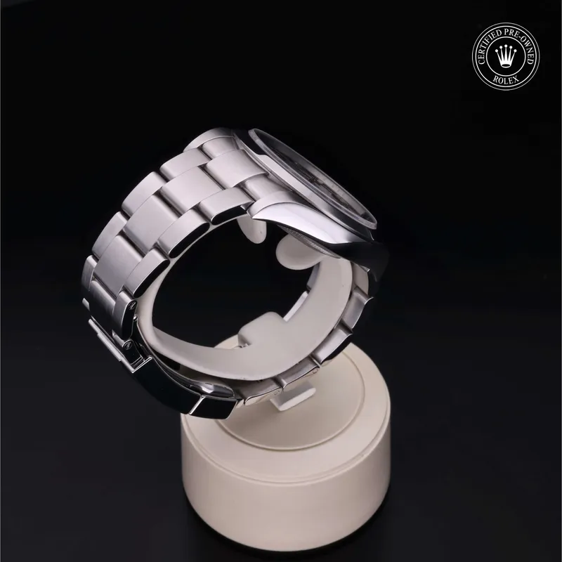 Vue 360 degrés de la Rolex Explorer - 214270